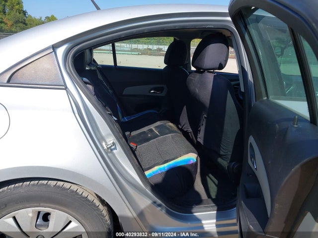 Chevrolet Cruze Ls Auto 2014 1G1PA5SH2E7436349 Image 8