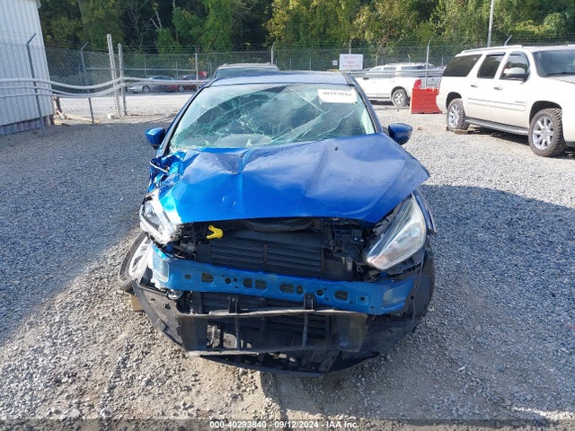 Ford FOCUS SE 2018 1FADP3F21JL327598 Image 13