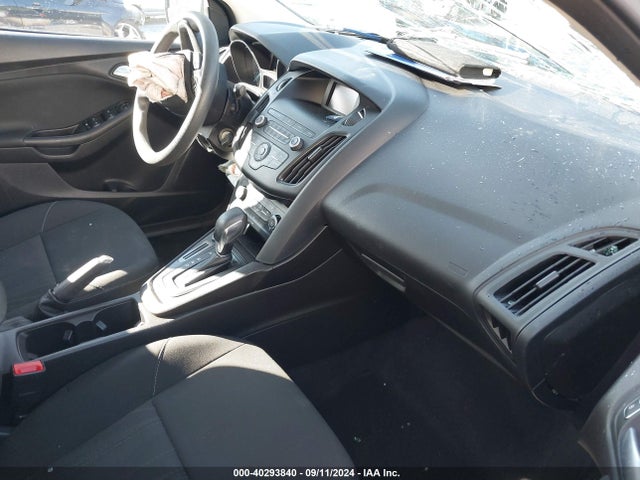 Ford FOCUS SE 2018 1FADP3F21JL327598 Image 5