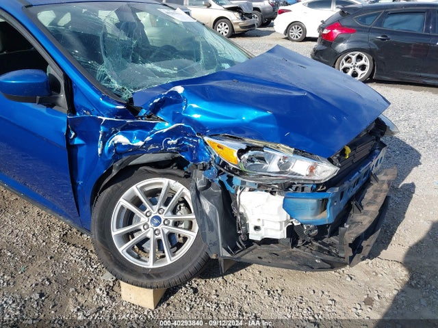 Ford FOCUS SE 2018 1FADP3F21JL327598 Image 6