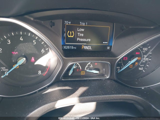 Ford FOCUS SE 2018 1FADP3F21JL327598 Image 7