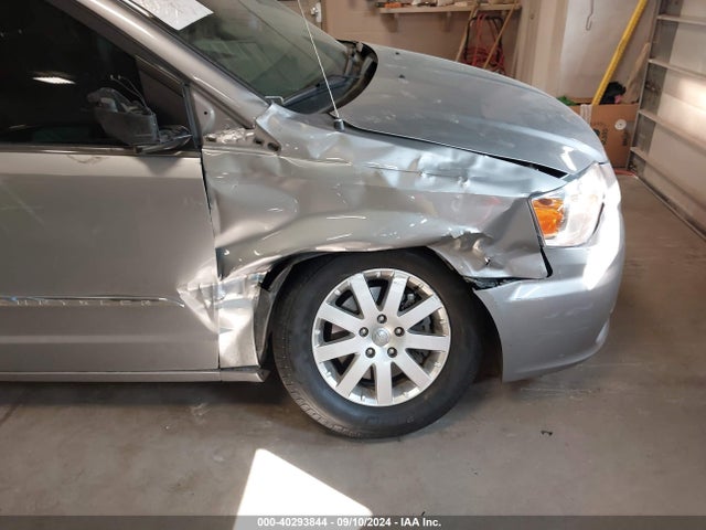 Продажа на аукционе авто 2016 Chrysler Town & Country Touring, vin: 2C4RC1BG2GR302954, номер лота: 40293844
