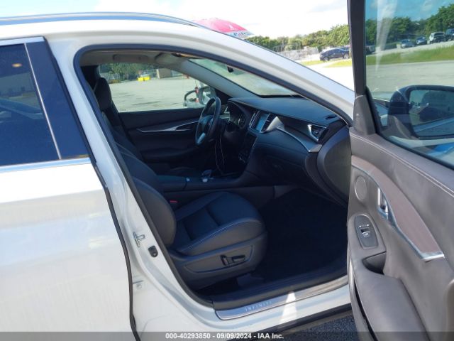 3PCAJ5BAXNF120255 Infiniti Qx50 Luxe
