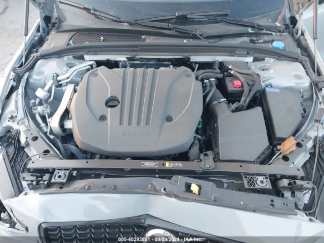 7JRL12TL7RG310535 Volvo S60 B5 Plus Dark Theme