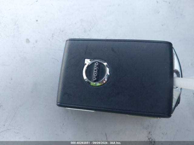 7JRL12TL7RG310535 Volvo S60 B5 Plus Dark Theme
