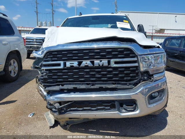 3C6UR5JL7PG544070 RAM 2500 Big Horn  4x4 8' Box