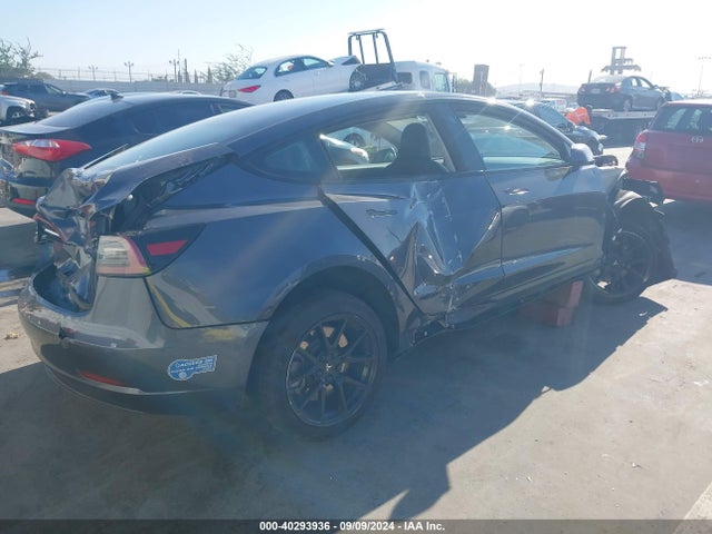 2021 TESLA MODEL 3 5YJ3E1EA9MF868219 Photo 3