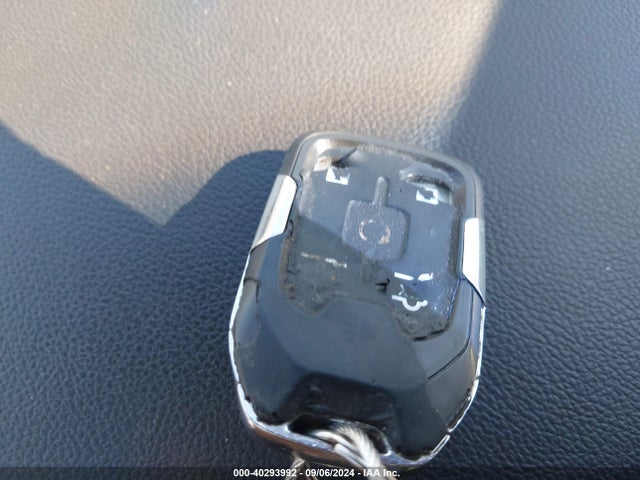 Chevrolet Suburban Ltz 2016 1GNSCJKC0GR241096 Image 11