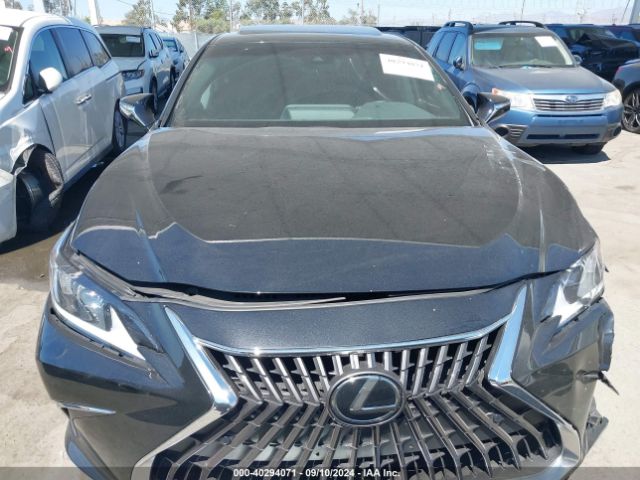 58ADA1C15RU042330 Lexus ES 300H