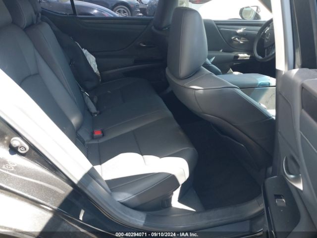 58ADA1C15RU042330 Lexus ES 300H