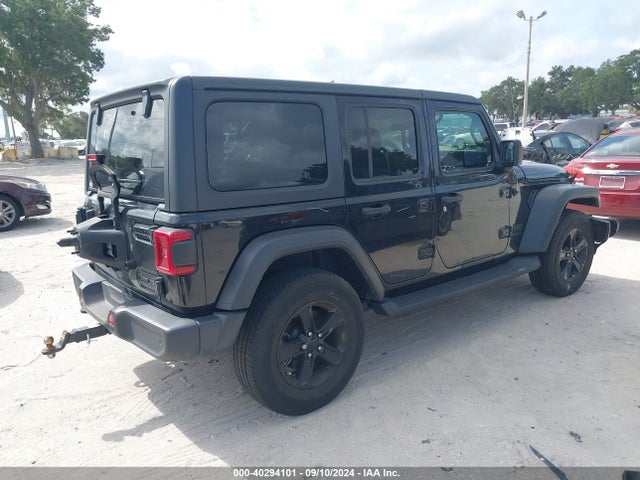 1C4HJXDGXLW315437 Jeep Wrangler Unlimited Sport Altitude 4x4