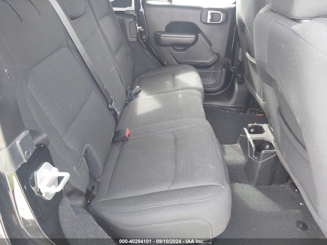 1C4HJXDGXLW315437 Jeep Wrangler Unlimited Sport Altitude 4x4