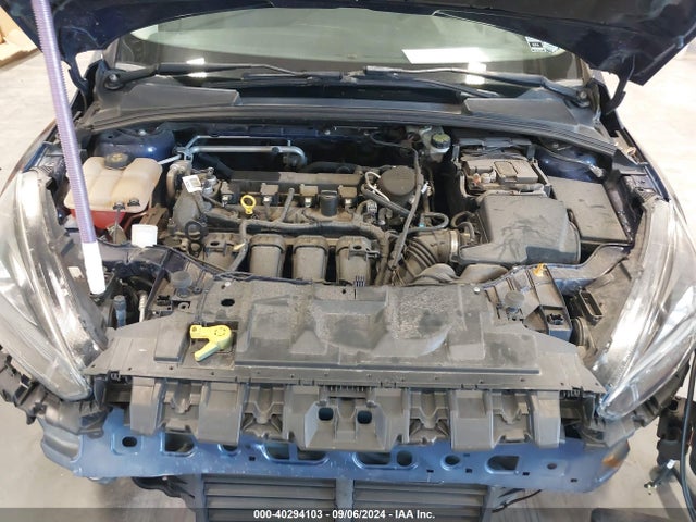 Ford FOCUS SE 2016 1FADP3F2XGL307598 Image 10