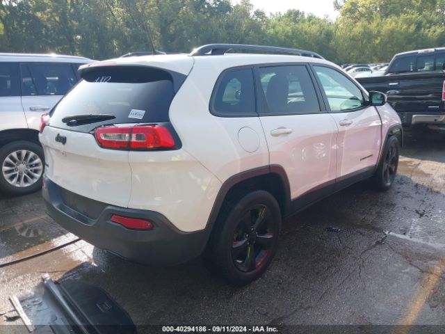 1C4PJMCB5GW226302 Jeep Cherokee Altitude