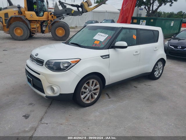 KIA SOUL + 2018 KNDJP3A56J7559900 Image 2