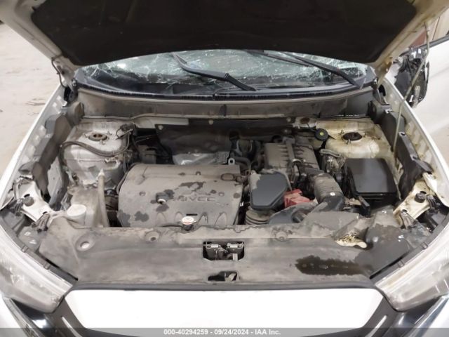 JA4AR3AWXJU017729 Mitsubishi Outlander Sport 2.4 Se