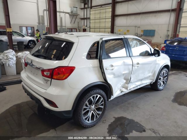JA4AR3AWXJU017729 Mitsubishi Outlander Sport 2.4 Se