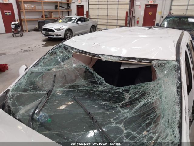 JA4AR3AWXJU017729 Mitsubishi Outlander Sport 2.4 Se