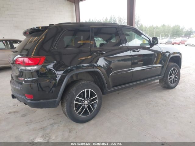 1C4RJFLG4JC138477 Jeep Grand Cherokee Trailhawk 4x4