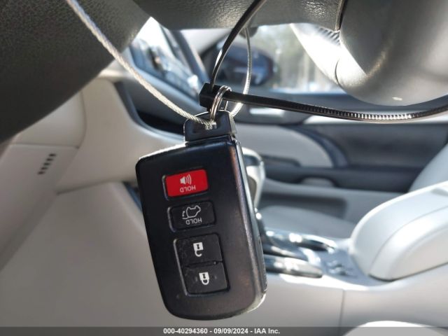 5TDJKRFH4GS503182 Toyota Highlander Xle V6