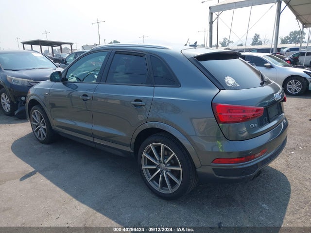WA1BCCFS7JR035121 Audi Q3 2.0t Premium/2.0t Sport Premium