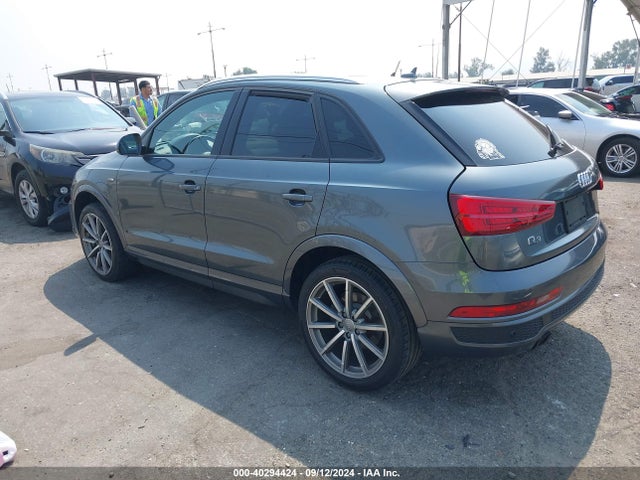 WA1BCCFS7JR035121 Audi Q3 2.0t Premium/2.0t Sport Premium