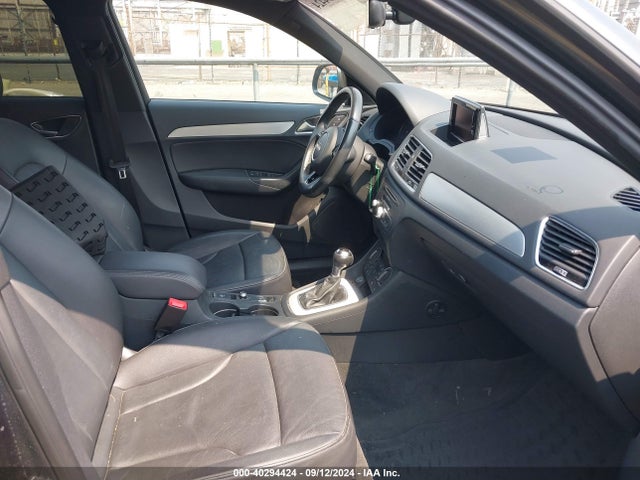 WA1BCCFS7JR035121 Audi Q3 2.0t Premium/2.0t Sport Premium