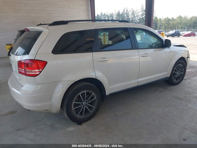 Dodge JOURNEY SE 2018 3C4PDCAB7JT474794 Image 4