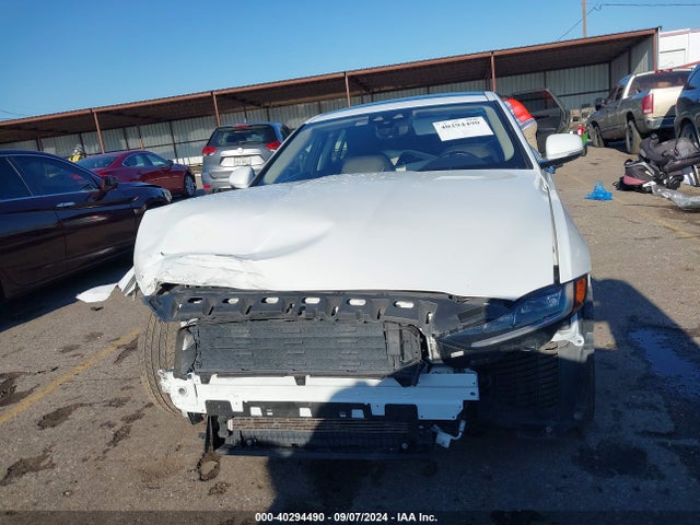 SAJAE4FX9LCP63219 Jaguar Xe S Rwd Automatic