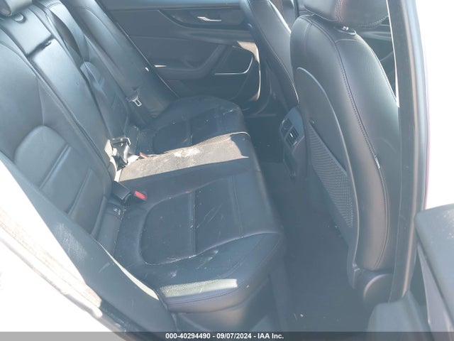 2020 JAGUAR XE SAJAE4FX9LCP63219 Photo 7