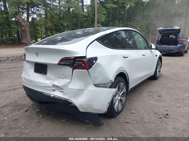 2023 TESLA MODEL Y 7SAYGDEE2PA104172 Photo 3