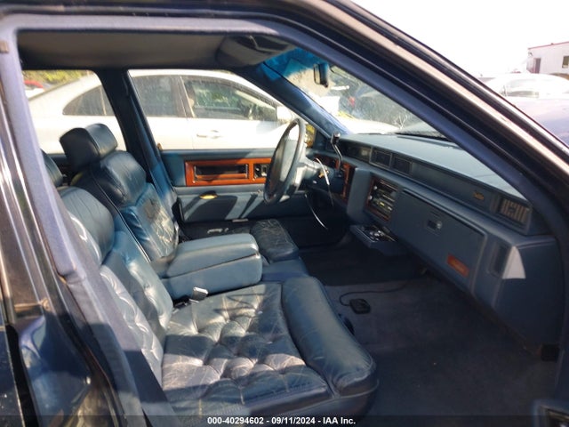 1991 CADILLAC FLEETWOOD 1G6CB53B1M4302559 Photo 4