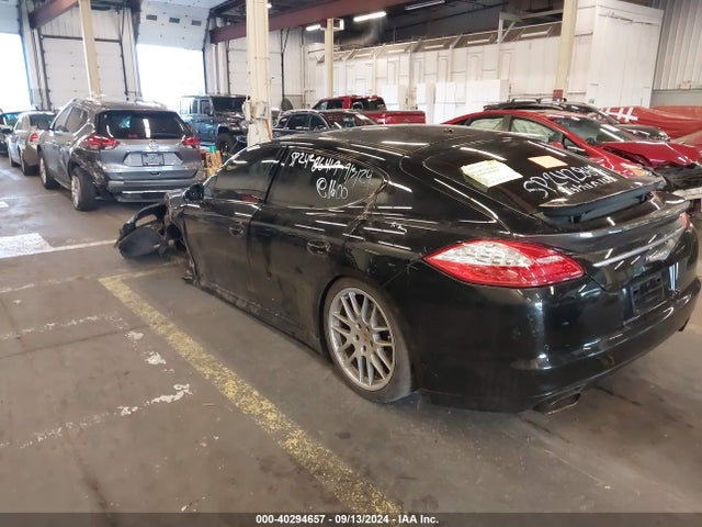2013 PORSCHE PANAMERA WP0AA2A73DL017811 Photo 2