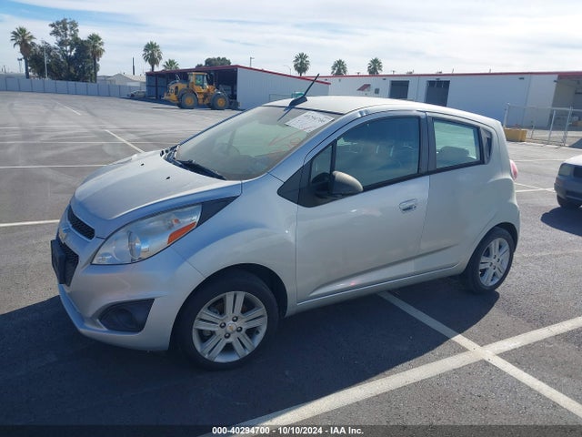 Chevrolet Spark 1lt Cvt 2015 KL8CD6S96FC748753 Image 2