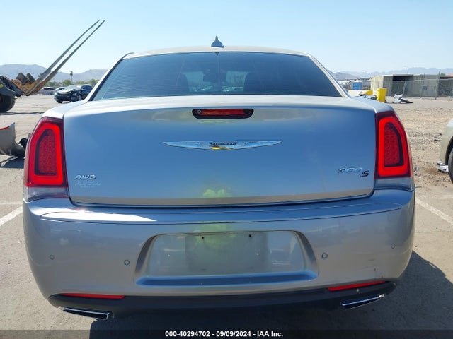 Chrysler 300 300s Awd 2018 2C3CCAGG8JH300075 Image 17