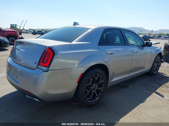 2C3CCAGG8JH300075 Chrysler 300 300s Awd