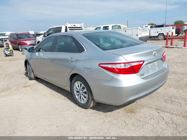 Toyota CAMRY LE 2016 4T4BF1FK3GR556149 Image 3