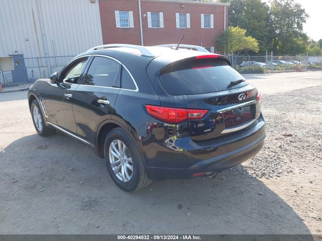 JN8CS1MW7FM482614 Infiniti QX70
