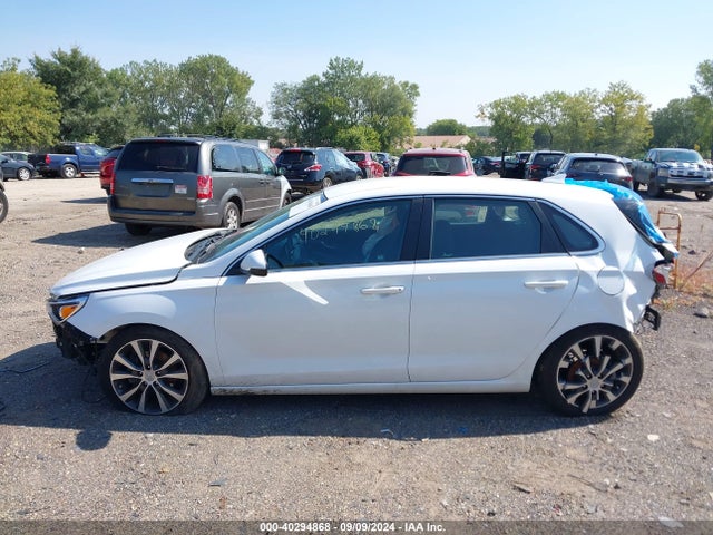 Hyundai ELANTRA GT 2018 KMHH35LE4JU063820 Image 14