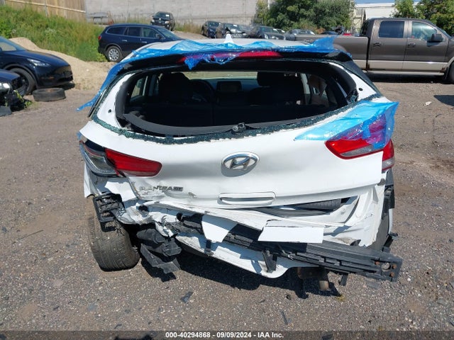 Hyundai ELANTRA GT 2018 KMHH35LE4JU063820 Image 16
