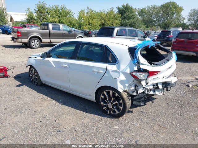 Hyundai ELANTRA GT 2018 KMHH35LE4JU063820 Image 3