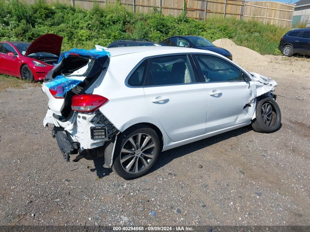 Hyundai ELANTRA GT 2018 KMHH35LE4JU063820 Image 4