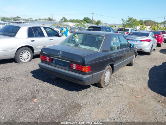 1993 MERCEDES-BENZ 190 WDBDA29D9PG068216 Photo 3