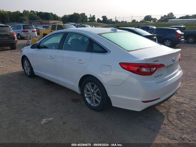 Hyundai SONATA SE 2015 5NPE24AF8FH200470 Image 3