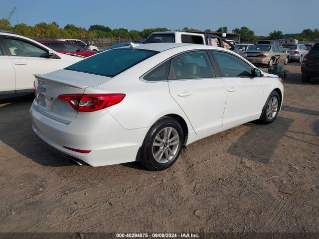 Hyundai SONATA SE 2015 5NPE24AF8FH200470 Image 4