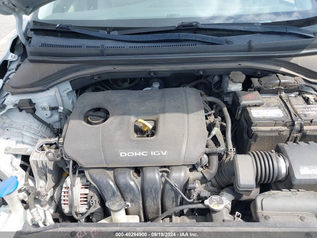 5NPD84LFXHH042983 Hyundai Elantra Limited