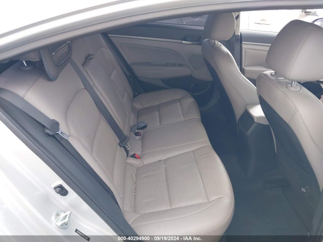5NPD84LFXHH042983 Hyundai Elantra Limited