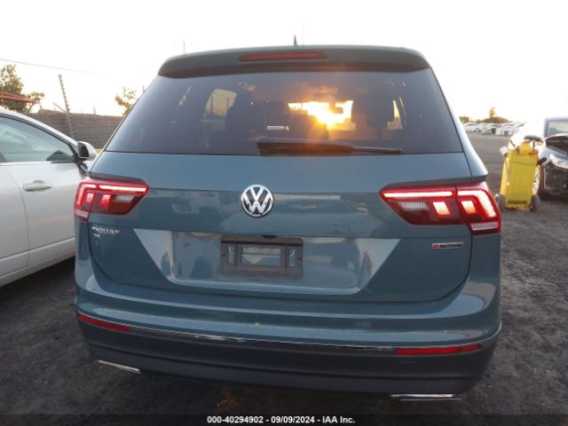 3VV2B7AX1MM094546 Volkswagen Tiguan 2.0t Se/2.0t Se R-line Black/2.0t Sel