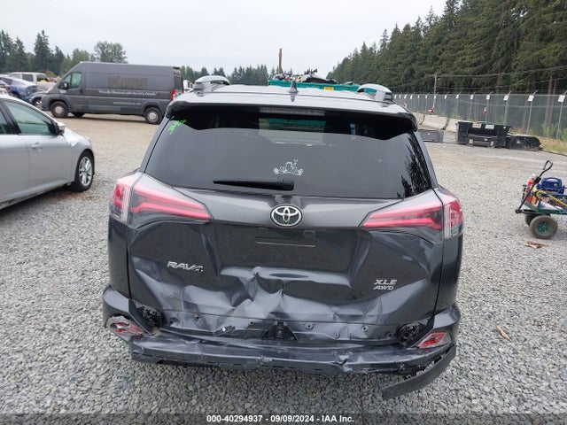 Toyota Rav4 Xle 2017 JTMRFREV9HJ170281 Image 17