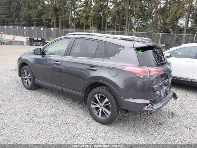 Toyota Rav4 Xle 2017 JTMRFREV9HJ170281 Image 3